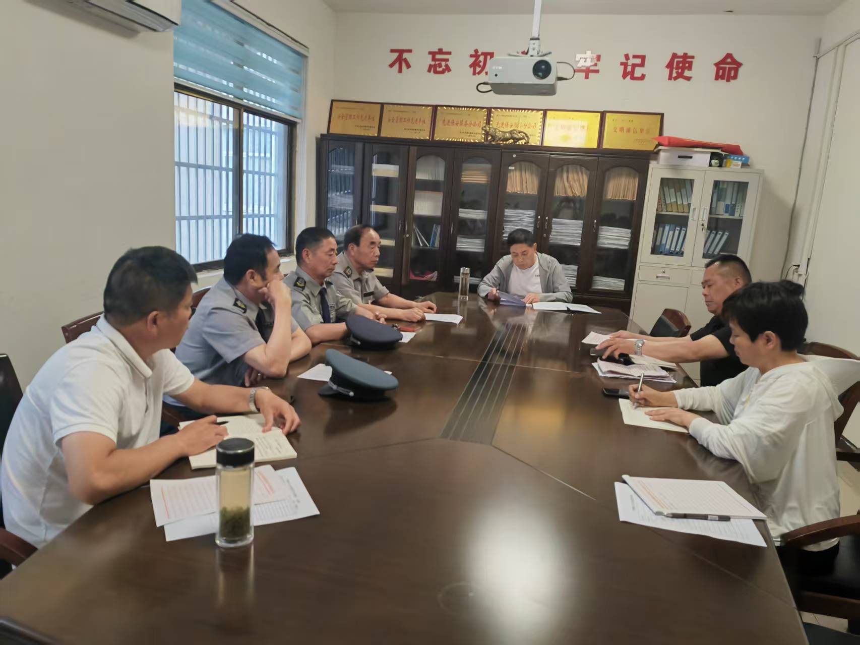 1762758772457729.jpg 1762758772457729.jpg