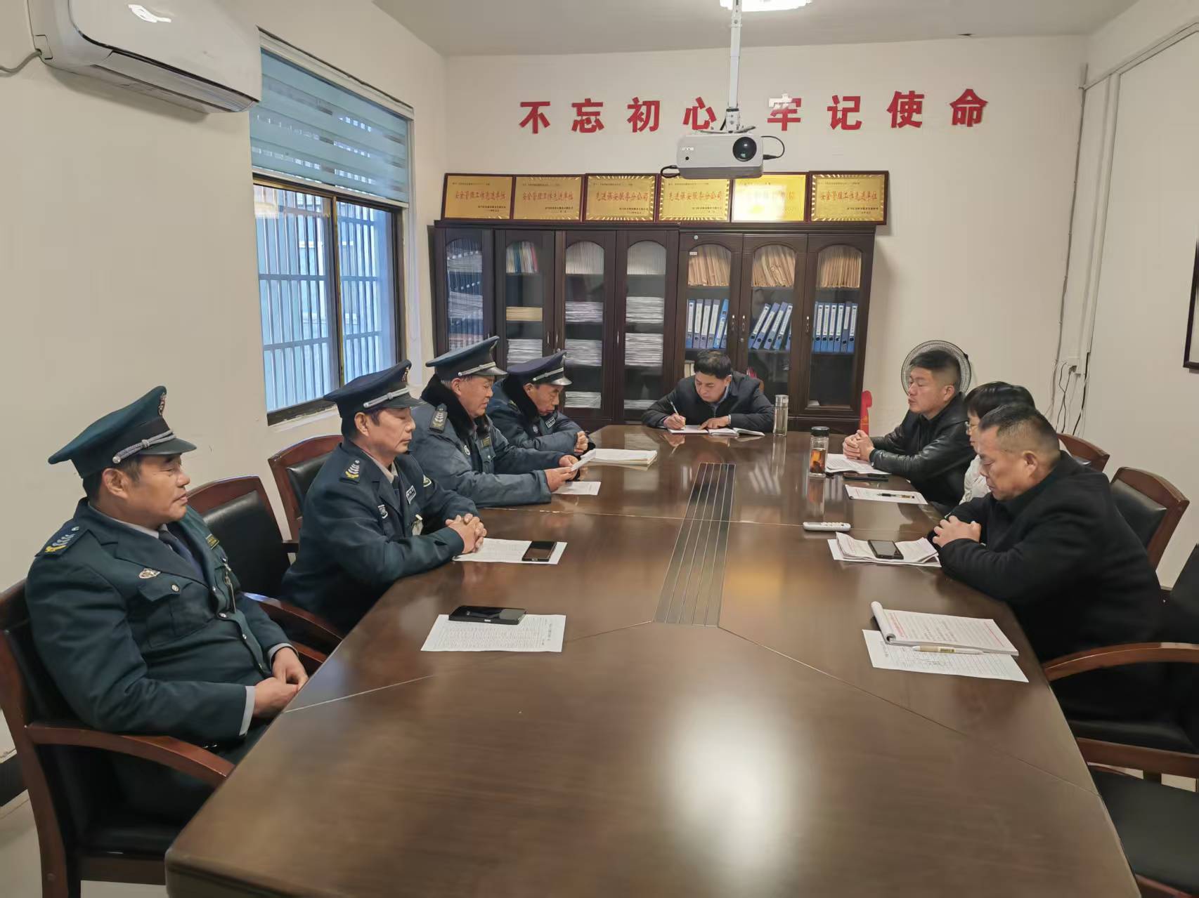 1765250172892427.jpg 1765250172892427.jpg